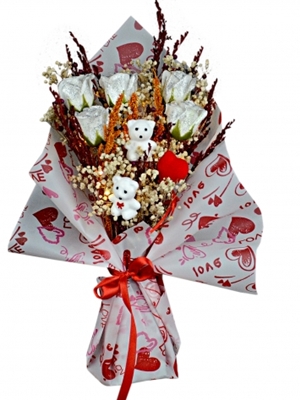 Parlayan Beyaz Gül ve Ayıcık Buketi