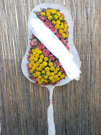 Sarı Cinye ve Gerbera Çelenk