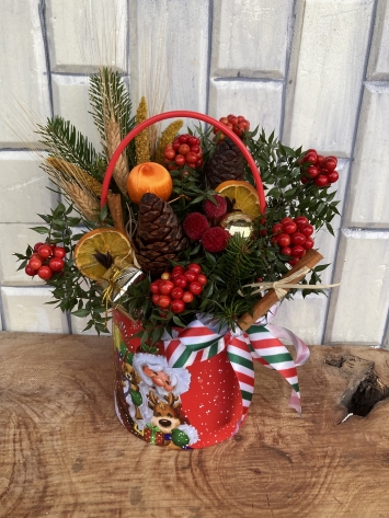 Yılbaşı noel babalı kutuda